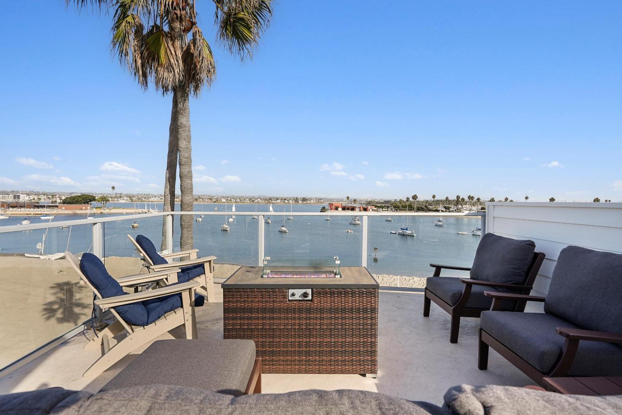 Stunning Bayfront Condo With Gorgeous Views, Garage, Massive Roof Deck & Ac - Dogs Welcome! Сан Диего Екстериор снимка