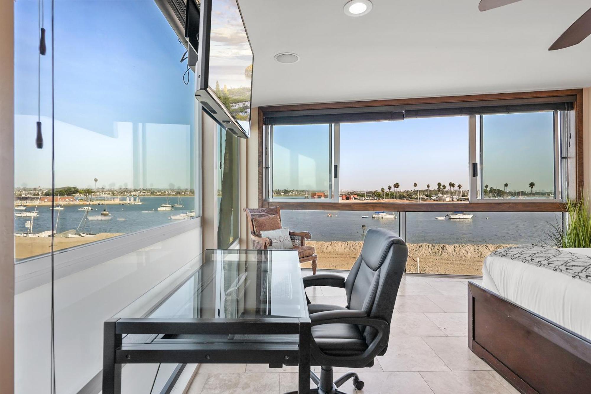 Stunning Bayfront Condo With Gorgeous Views, Garage, Massive Roof Deck & Ac - Dogs Welcome! Сан Диего Екстериор снимка